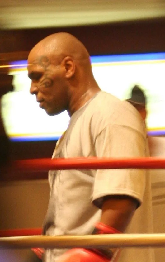 Mike Tyson, champion du monde des poids lourds battu par Buster Douglas en 1990